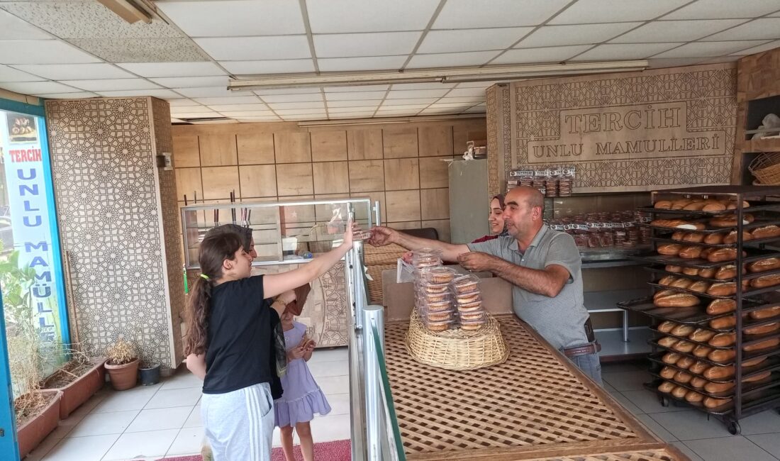 Mevlid Kandili münasebetiyle Yeni Mahalle’de hizmet veren Tercih Unlu Mamulleri,