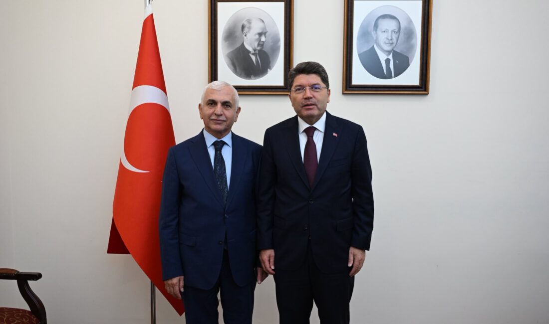 Siirt AK Parti Milletvekili Mervan Gül, Adalet Bakanı Yılmaz Tunç’u