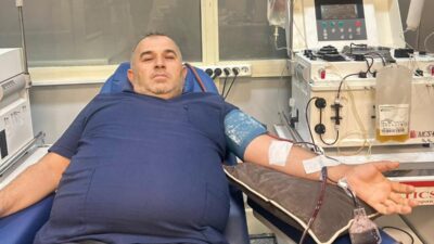 Siirt Eğitim ve Araştırma Hastanesi’nde tedavi gören 13 yaşındaki lösemi