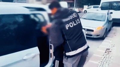 Siirt dahil 8 ilde torbacılara yönelik operasyonda 171 şahıs tutuklandı İstanbul merkezli Siirt dahil 8 ilde eş zamanlı düzenlenen operasyonlarda,