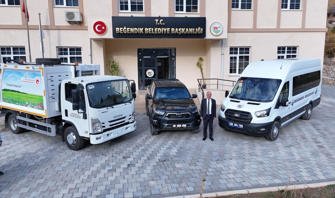 Beğendik Belediyesi Araç Filosunu Güçlendirdi Siirt’in Pervari ilçesine bağlı Beğendik Belde Belediyesi’nin makine parkı yeni