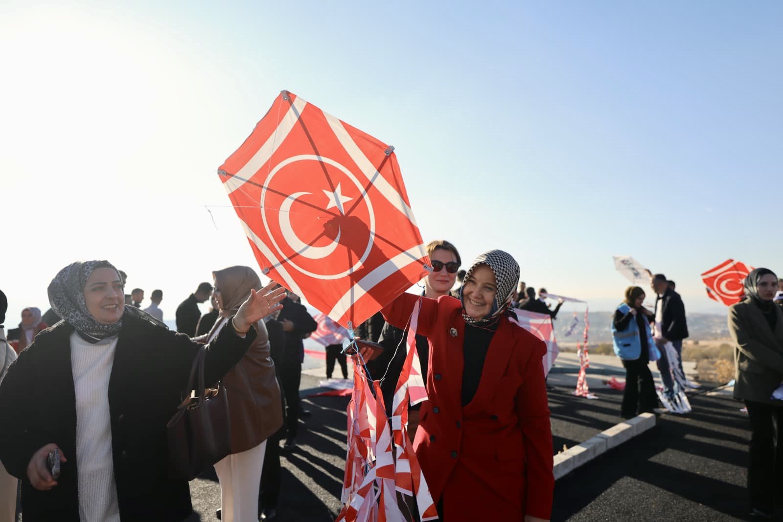 Aile ve Sosyal Hizmetler Bakan Yardımcısı Leman Yenigün, Siirt Valisi