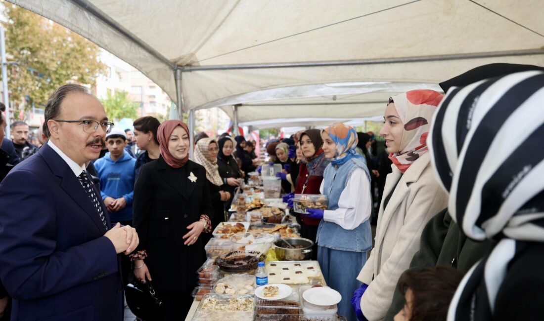 Müftü Pinal, Karınca misali su taşımak için buradayız; hayır çarşısından