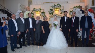 Siirt’in tanınmış ailelerinden Uslu ve Nas, görkemli bir düğün töreniyle