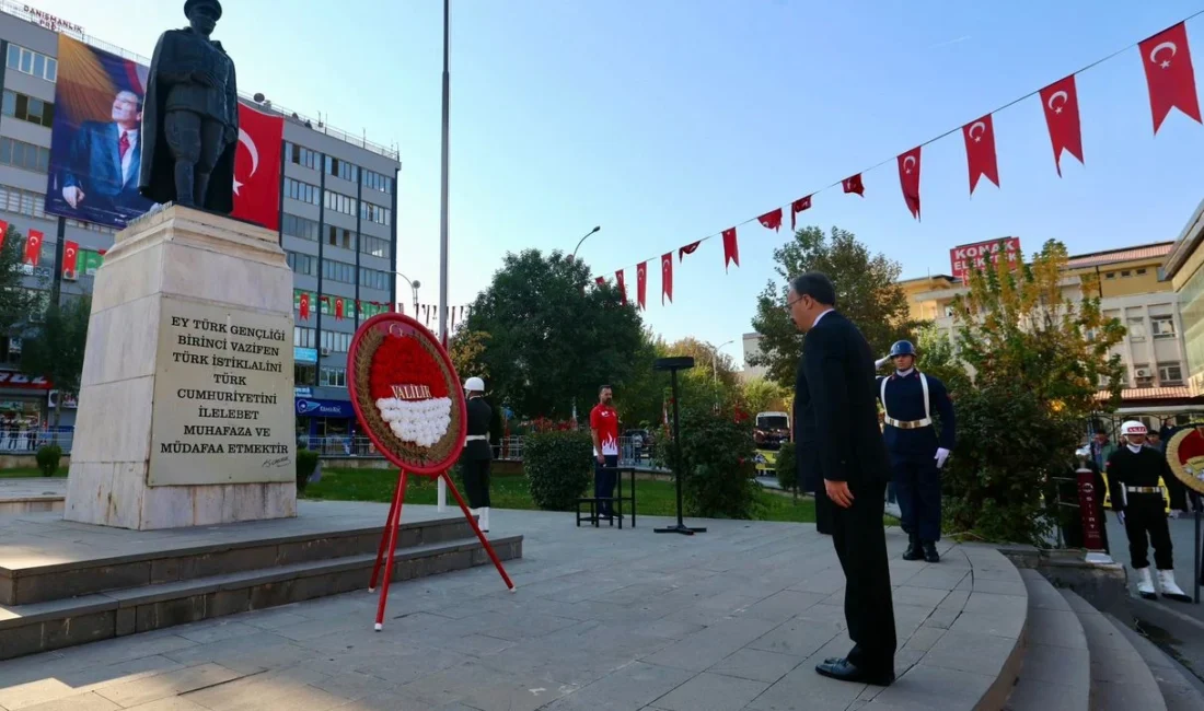 Siirt’te 10 Kasım Atatürk’ü Anma Programı Düzenlendi Cumhuriyetimizin banisi Gazi Mustafa Kemal Atatürk’ün aramızdan ayrılışının 87. yıl