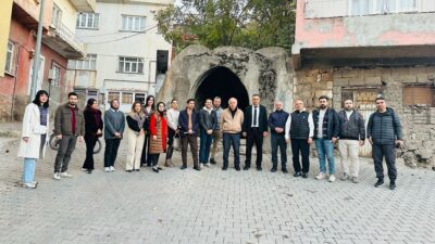 Siirt Şehir ve Kültür-Biyografi Akademileri devam ediyor.
