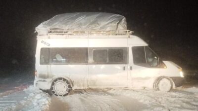 Siirt’in Pervari ilçesine bağlı Cemikere Yaylası’nda kar ve tipi nedeniyle