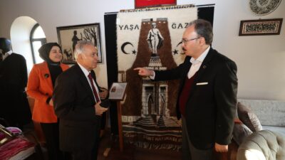 Günümüzün duayen gazeteci ve yazarı Yavuz Donat, Terörsüz Türkiye Sürecine