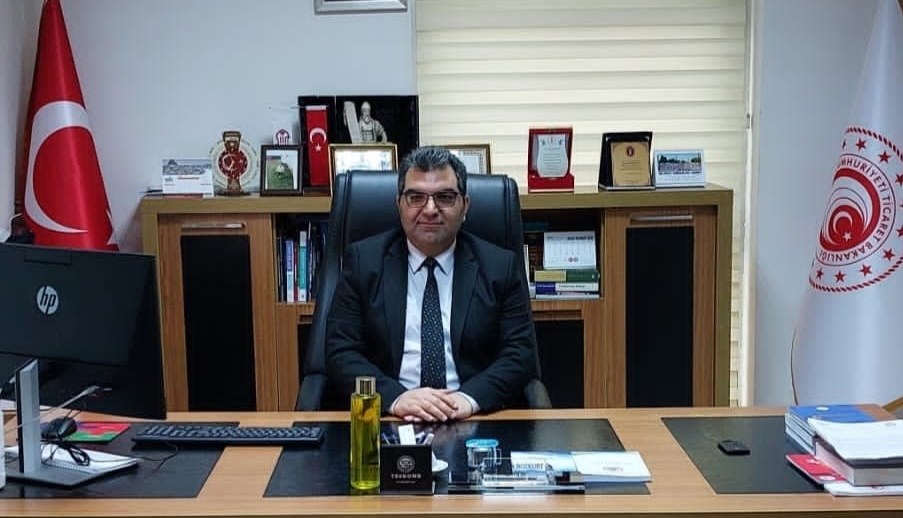 Siirt’te Daralı Satış Uyarısı: “Bal ve Fıstıkta Tüketici Mağdur Ediliyor” Siirt’te bir çok ürünün darası ile birlikte satıldığı ve bunun