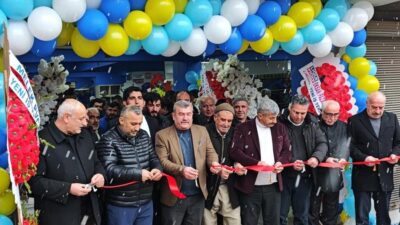 Çiftçilerin çapa makinası dahil kaliteli her türlü tarımsal araç traktör