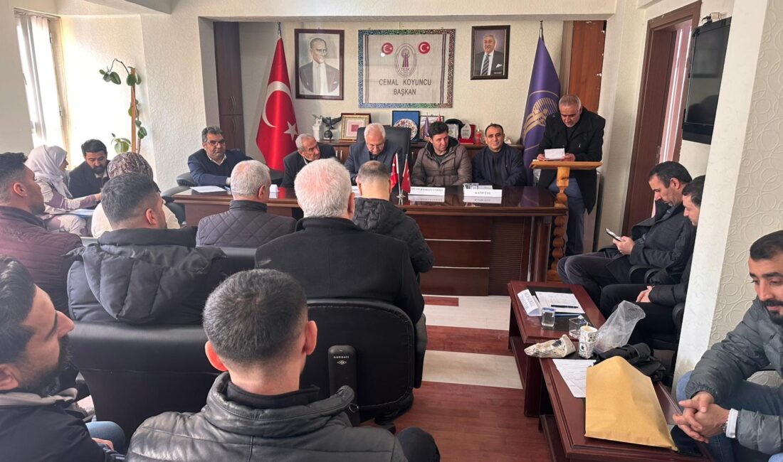 ESNAF SANATKARLARDA SEÇİM SÜRECİ BAŞLADI! FIRINCILAR BİR KEZ DAHA ELÇİ DEDİ Siirt Esnaf ve Sanatkarlar Odaları Birliği Başkanlığında genel kurul ve