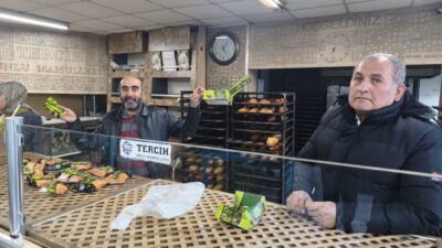 Ekmeği 10 Tl den satarak dar gelirli ailelerin bütçesine katkı