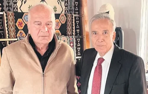 Ayhan Mergen…33 yıllık gazeteci. Yıllardır “Siirt Arapçasındaki atasözleri ve deyimler”