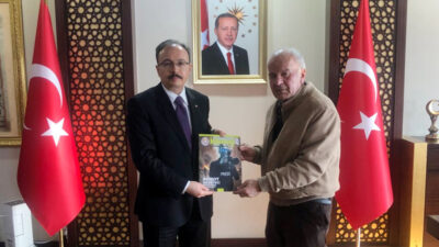 Yurt içinde ve yurt dışında basın mensuplarının sorunlarını gündeme taşımanın