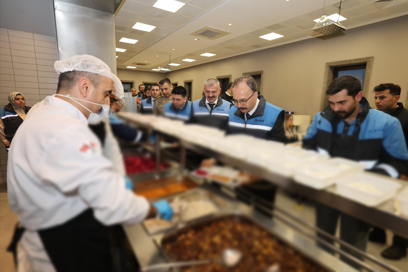 Siirt Valisi ve Belediye Başkan Vekili Dr. Kemal Kızılkaya, Şirvan