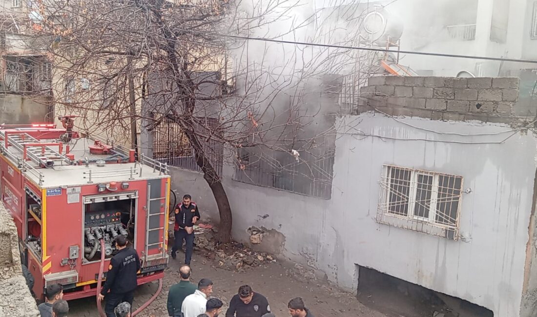 Siirt’in Yeni Mahalle’de bulunan İl Jandarma Komutanlığı binasının arkasında bulunan