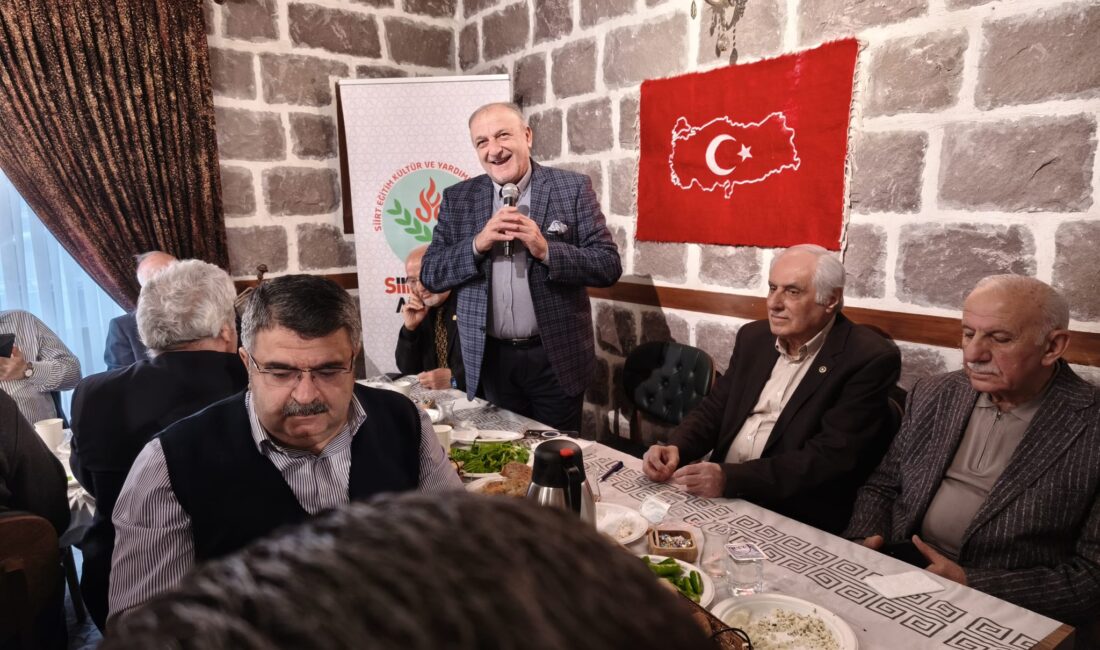 Siyasetçisinden bürokratına, tüccarından esnaf ve öğrencilerine kadar her kesimden Siirtli,  