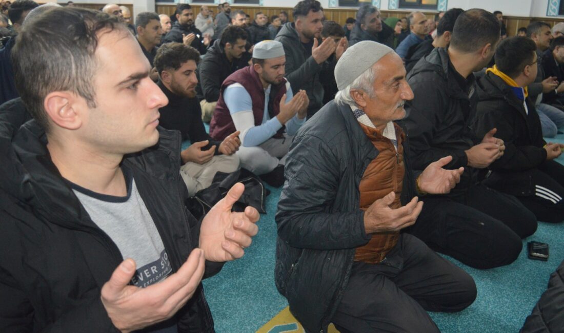 Berat Kandili dolayısıyla Siirt’te başta Fethi Serin Camii olmak üzere