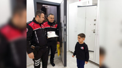 Siirt Emniyet Müdürlüğü ekipleri Muhammed Emin Dağtekin doğum gününde yalnız