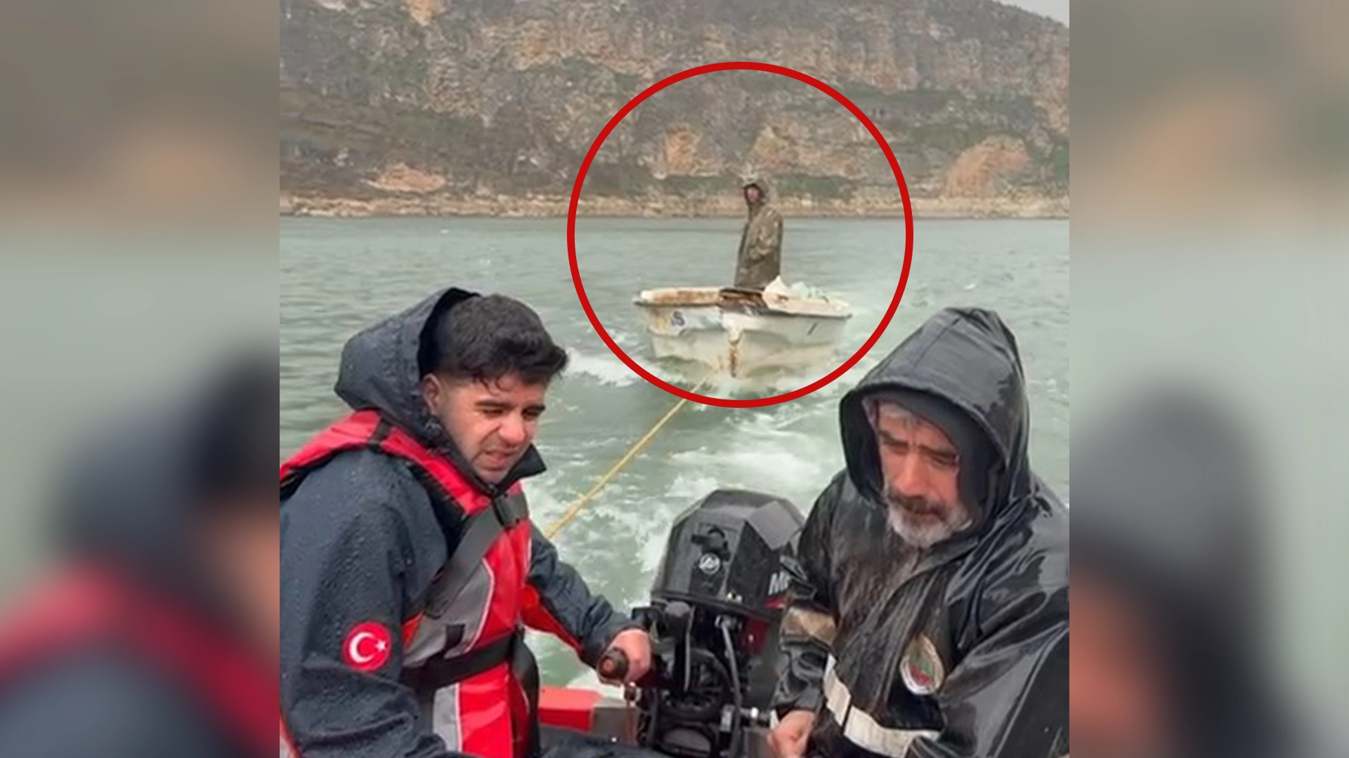 Siirt’te Ilısu Prof. Dr. Veysel Eroğlu Baraj Gölü’nde botu arızalanan