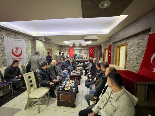 Üç günden beri Siirt’te çeşitli ziyaret ve temaslarda bulunan 15