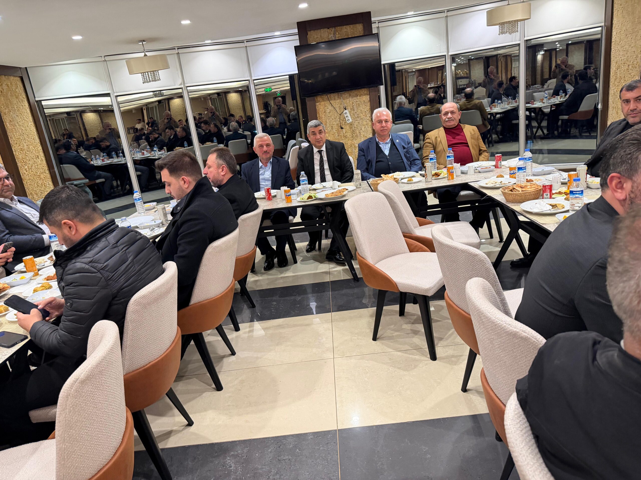 Hemşerimiz Halk Bankası Güneydoğu Anadolu Bölge Müdürü Can Kocaerin banka