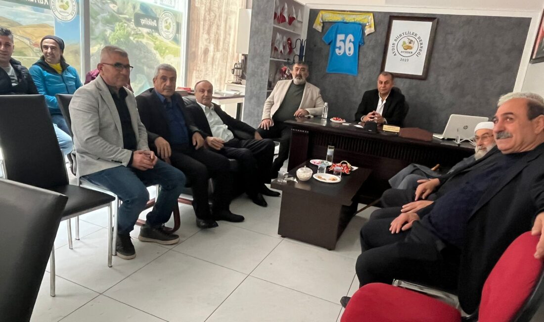 AYDIN SİDER’DE BAYRAMLAŞMA Aydın ili ve ilçeleri’nde yaşayan hemşerilerimizin kurduğu Aydın Siirtliler yardımlaşma