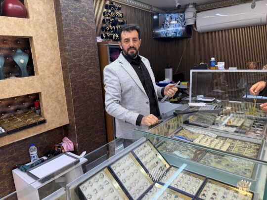 Siirt’te faaliyet gösteren kuyumcular, altın fiyatları konusunda kamuoyunda oluşan yanlış
