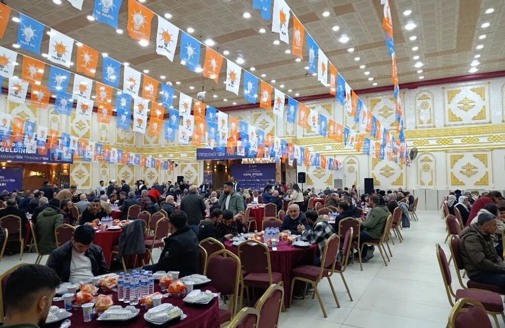 Ak Parti il Başkanlığı tarafından bir vefa iftarı verildi. Bir