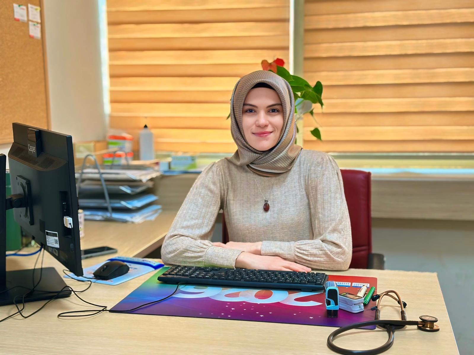 Siirt Eğitim ve Araştırma Hastanesi Göğüs Hastalıkları Uzmanı Gizem Çil,