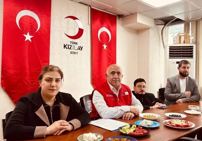 Türk Kızılay Siirt şube başkanı Nihat Altunç kendilerinin kurum olarak