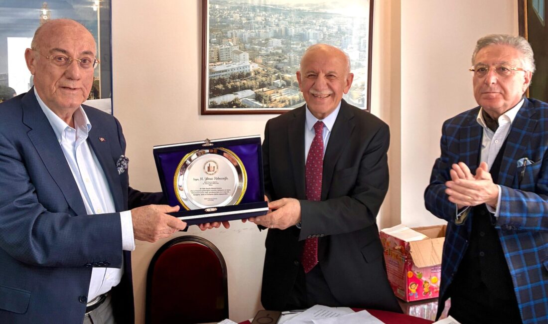 HELVACIOĞLU TEKRAR BAŞKAN Siirt‘le ilgili olarak kurulmuş en eski sivil