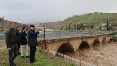Siirt’te etkili olan aşırı yağışların ardından meydana gelen sel baskınları