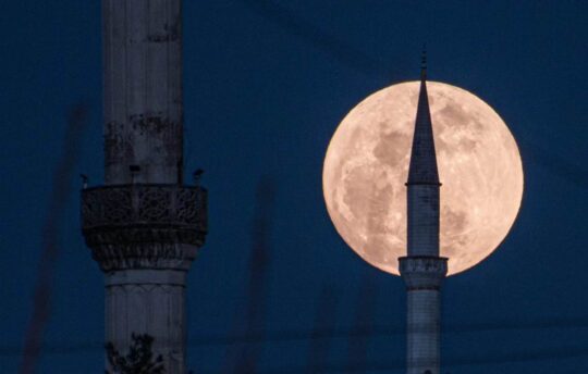 ​Siirt’in yetiştirdiği usta fotoğraf sanatçısı Sefa Türksoy, dünya genelinde merakla