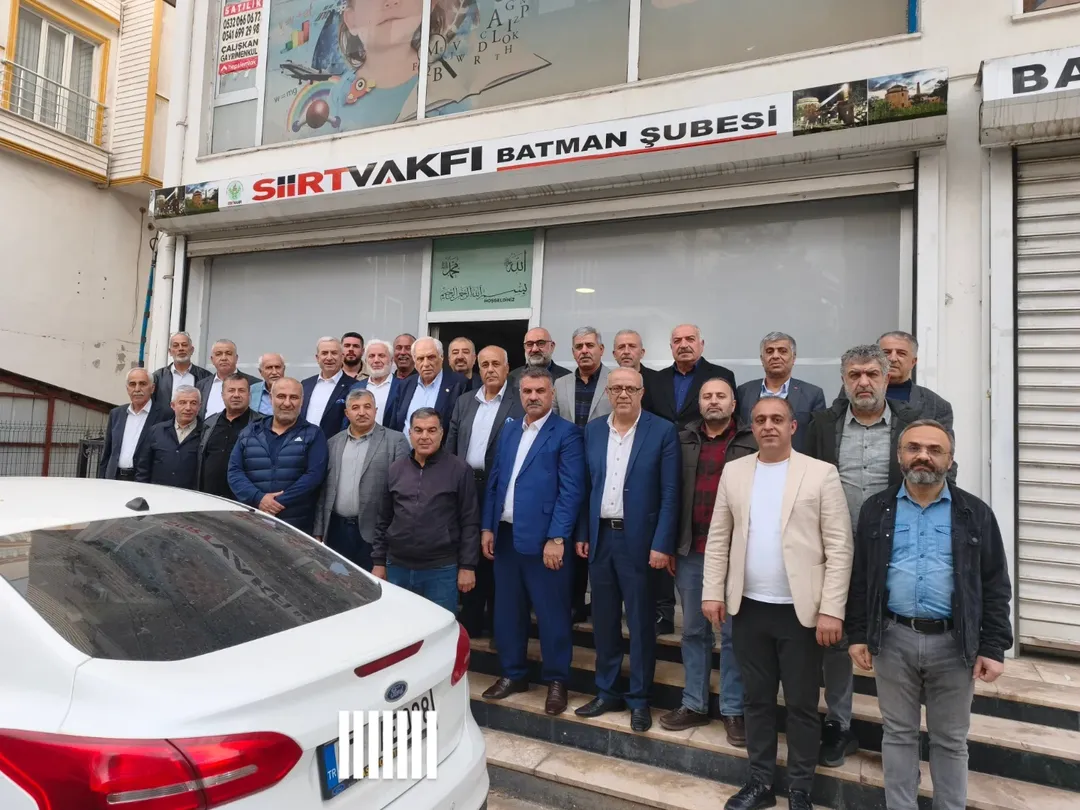 Siirt vakfı Ankara Şubesinden bir heyet Batman’da temaslarda bulundu.