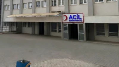 Siirt’in Kurtalan ilçesinde 3 yaşındaki çocuk, süs havuzunda biriken suya