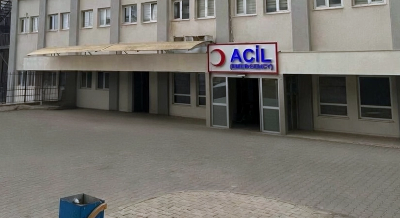 Siirt’in Kurtalan ilçesinde 3 yaşındaki çocuk, süs havuzunda biriken suya