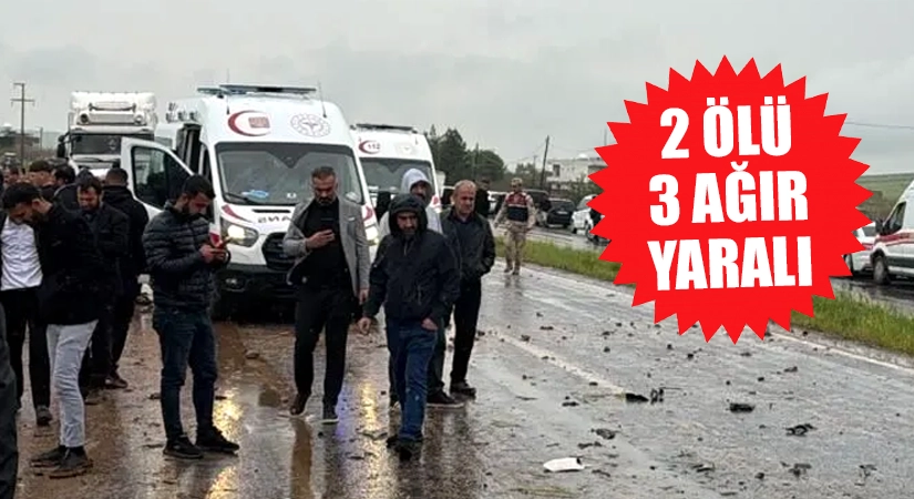 Siirt’in Kurtalan ilçesinde otomobil ile kamyonetin çarpışması sonucu 2 kişi