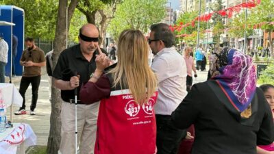 10-16 Mayıs Engelliler Haftası kapsamında, Güres Caddesi’nde Siirt Aile Engelsiz