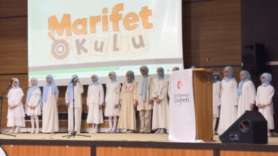 Siirt İlim Yayma Cemiyetine bağlı olarak hafta sonları eğitim veren