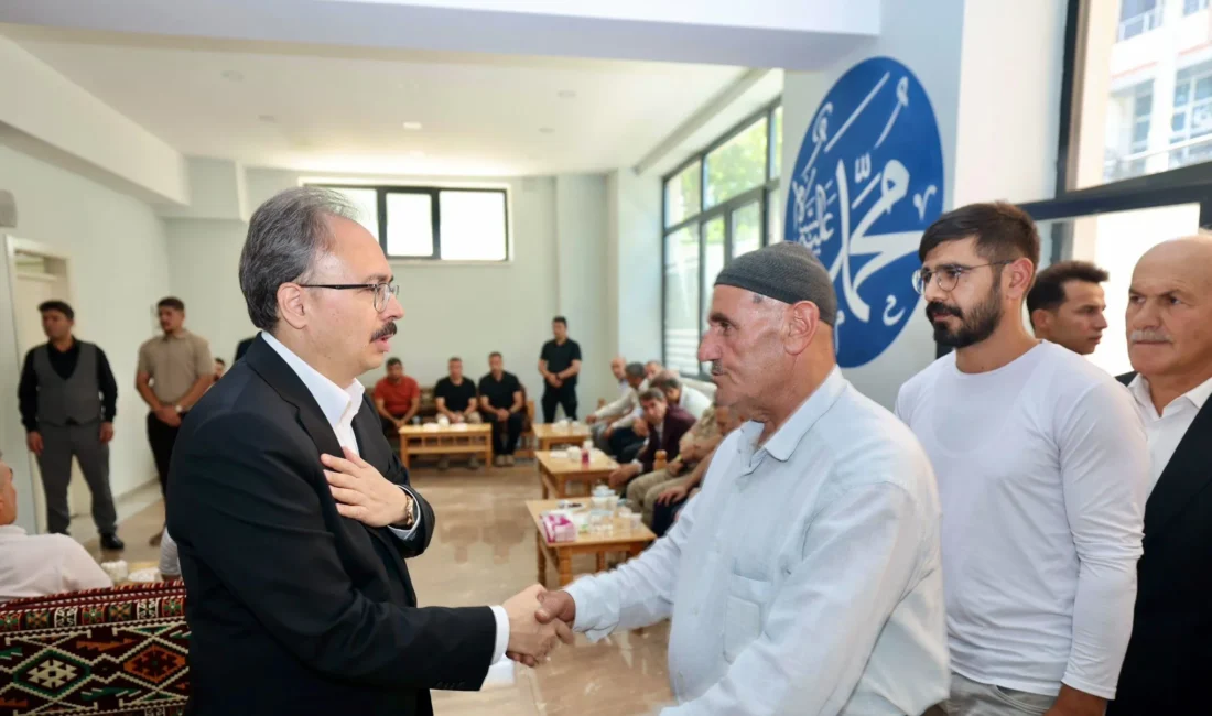 Siirt Valisi Dr. Kemal Kızılkaya’dan Taziye Teşekkür Mesajı Siirt Valisi ve Belediye Başkan Vekili Dr. Kemal Kızılkaya, babası