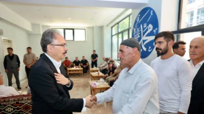 Siirt Valisi ve Belediye Başkan Vekili Dr. Kemal Kızılkaya, babası