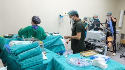 Siirt Eğitim ve Araştırma Hastanesinde açık kalp ameliyatları başarıyla gerçekleştirildi.