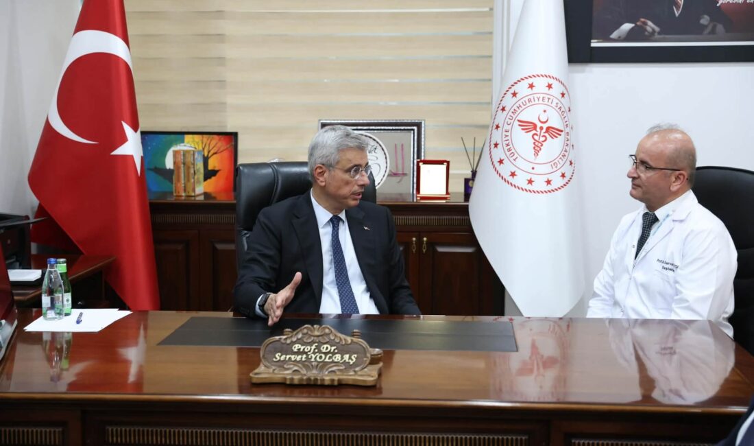 Başhekim Yolbaş’ın Talebi Karşılık Buldu: Siirt’e Nükleer Tıp Merkezi Kuruluyor Siirt’te yıllardır ihtiyaç duyulan PET-CT ve sintigrafi hizmetlerinin kente kazandırılması