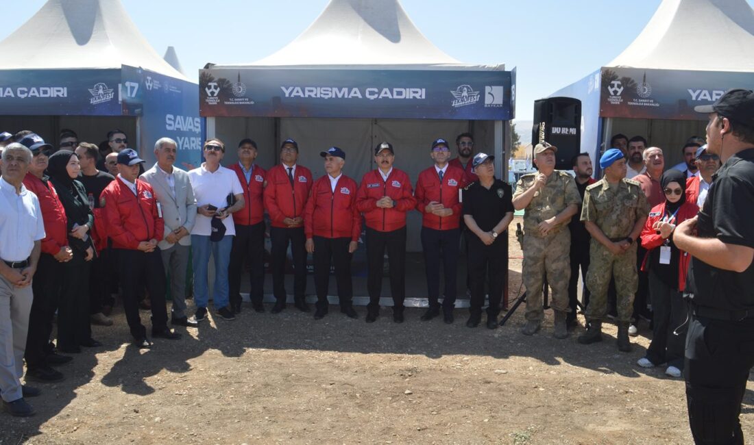 Siirt’te TEKNOFEST heyecanı: Savaşan İHA yarışmaları başladı TEKNOFEST 2026 kapsamında Siirt'te düzenlenen Savaşan İHA ve Avcı Drone