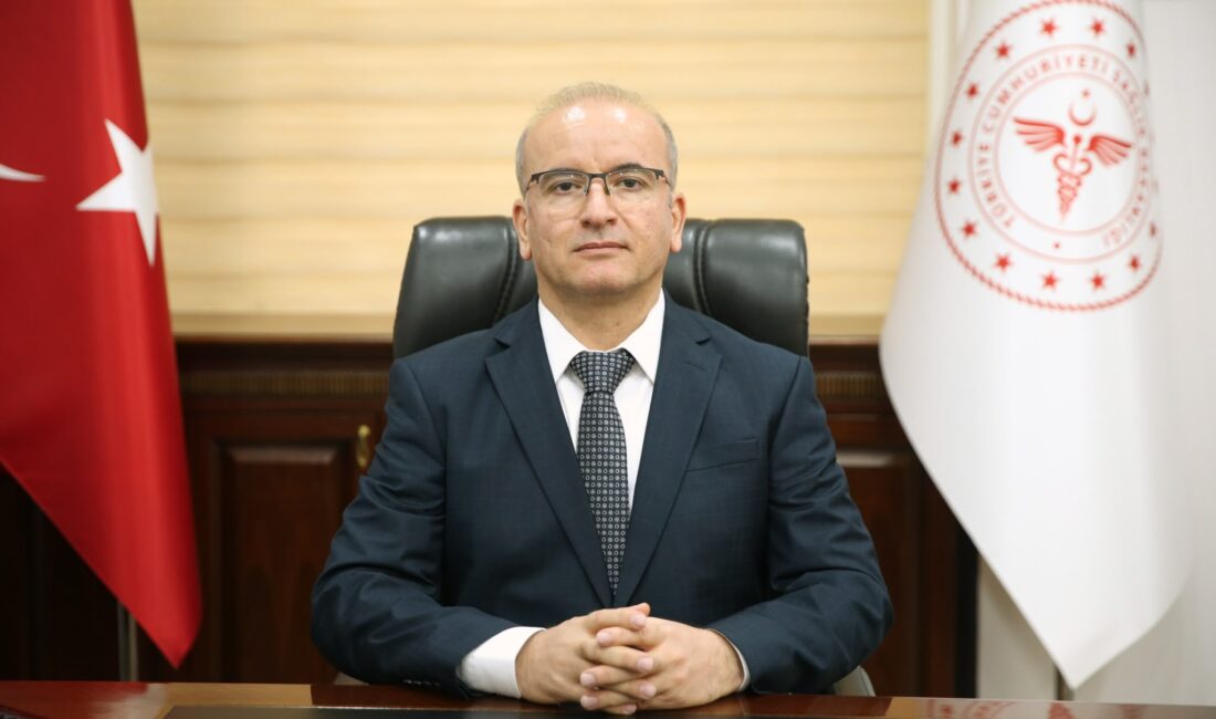 Başhekim Prof. Dr. Servet Yolbaş’tan Siirt’e Açık Kalp Cerrahisi Müjdesi Siirt Eğitim ve Araştırma Hastanesinde açık kalp ameliyatlarının düzenli olarak