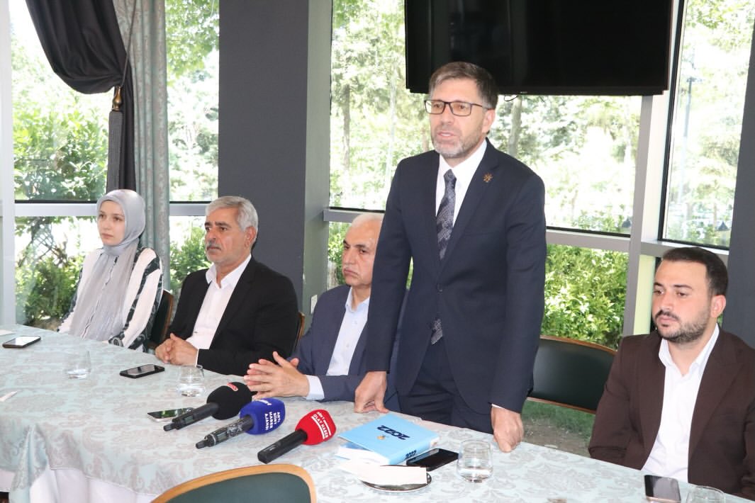 AK Parti Siirt Milletvekili Mervan Gül ve AK Parti Siirt