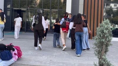 Memur-Sen’e bağlı Büro Memur-Sen Siirt Şubesi yönetim kurulu üyeleri, kısa