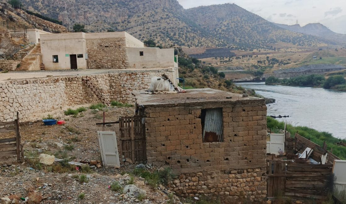 Hesta Kaplıcası İçin Siirt’e Bağlanma Talebi: “Şifa Kaynağı Hak Ettiği Hizmeti Alamıyor” Şırnak’ın Güçlükonak ilçesinde bulunan tarihi Hesta (Belkıs Ana) Kaplıcası ile