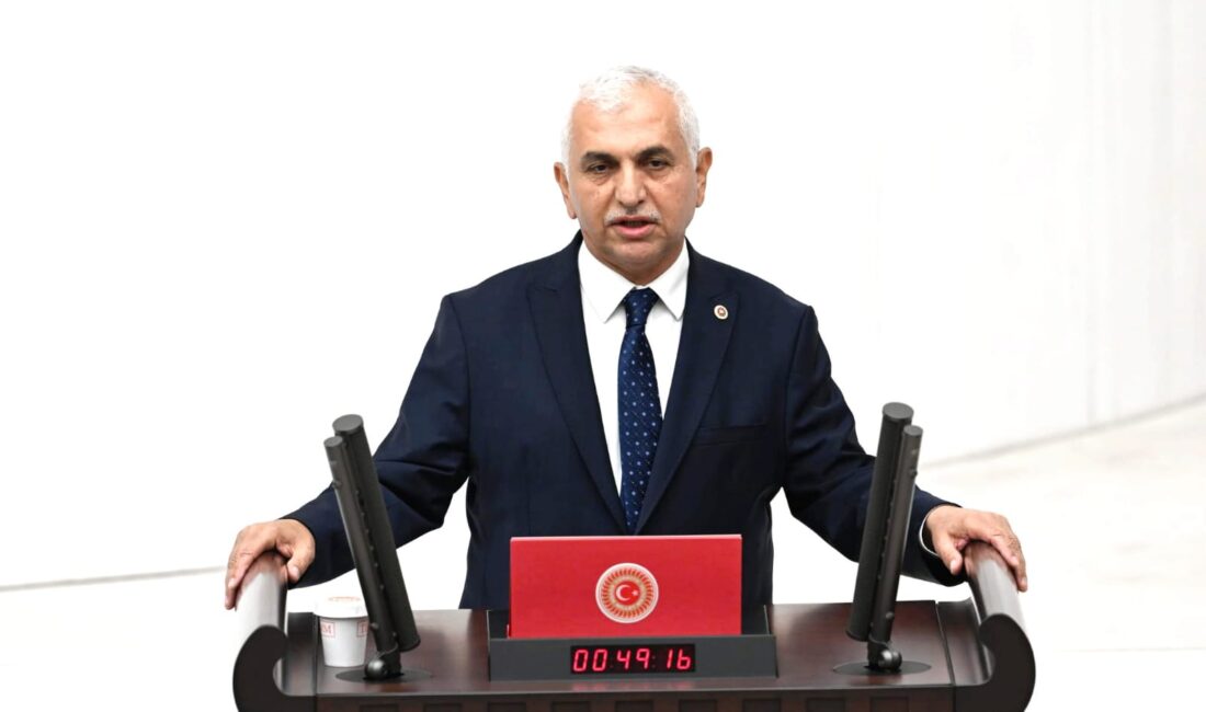 AK Parti Siirt Milletvekili Mervan Gül, Şanlıurfa Milletvekili Mahmut Tanal’ın